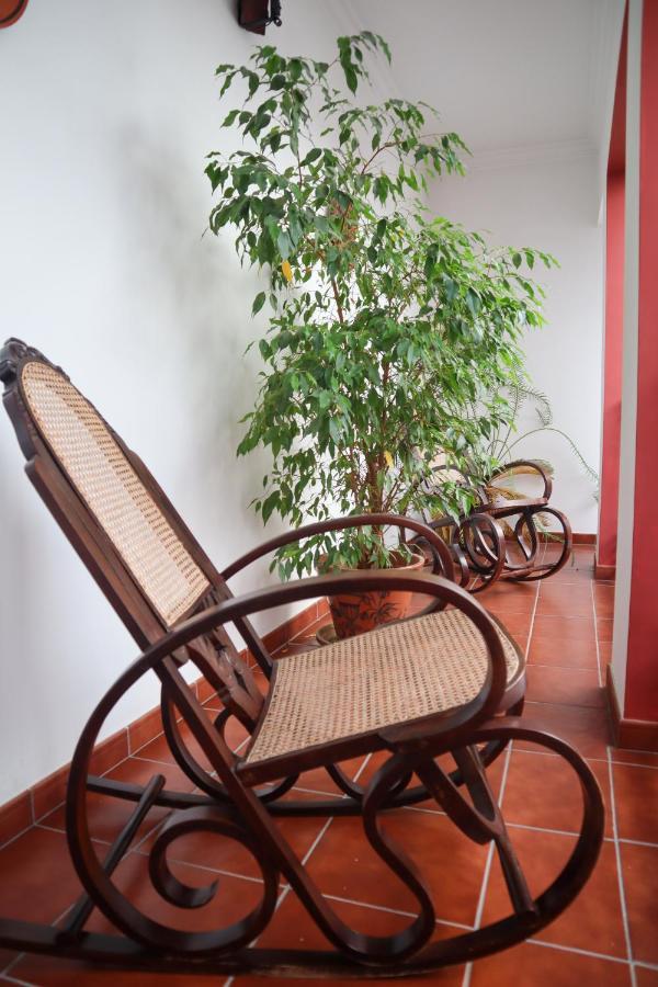 Apartamentos Turisticos Casa Cantillo Carmona  Extérieur photo